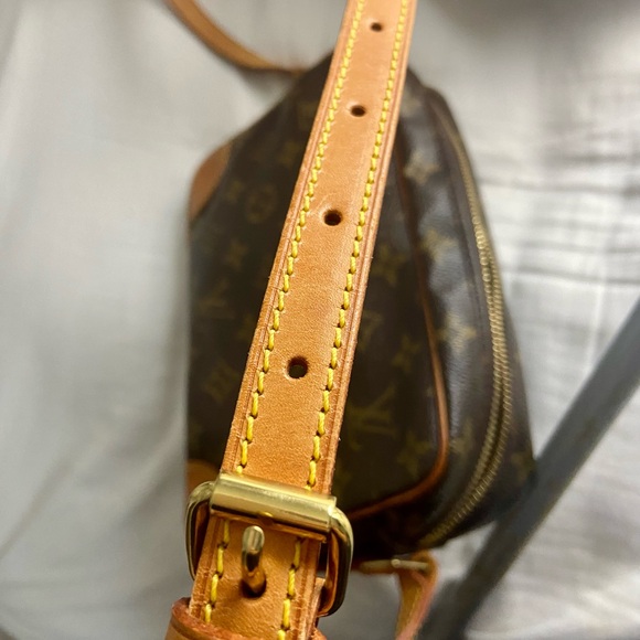 LOUIS VUITTON TROCADERO BAG 23 - Picture 10 of 16